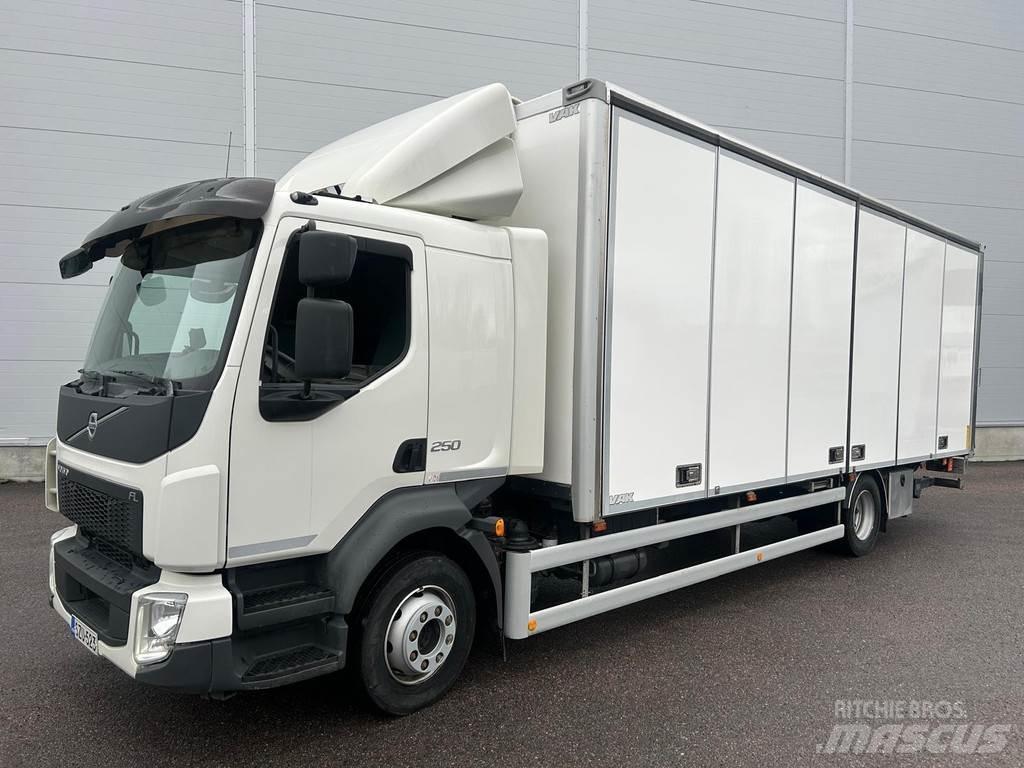 Volvo FL Samochody ciężarowe ze skrzynią zamkniętą