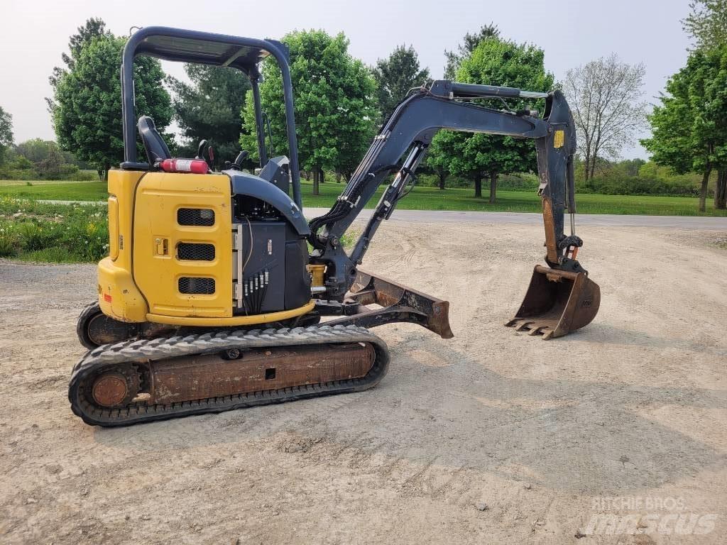 DEERE 35G Minikoparki