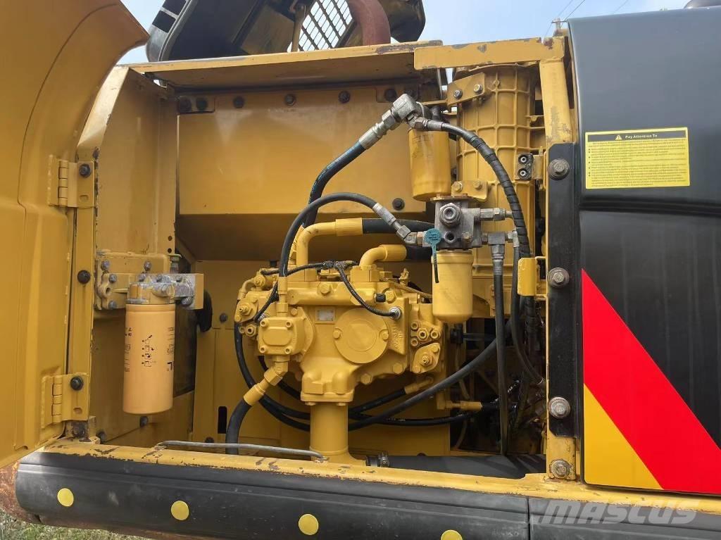 CAT 320d Koparki gąsienicowe