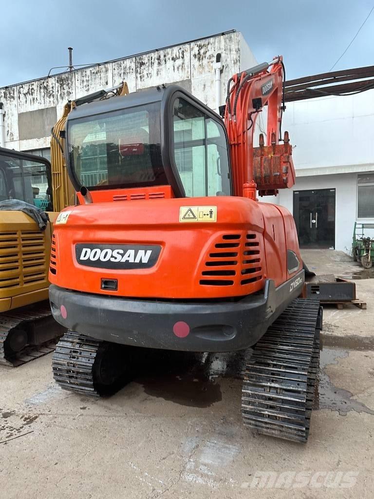 Doosan DX 60 Minikoparki