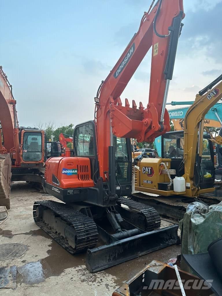 Doosan DX 60 Minikoparki