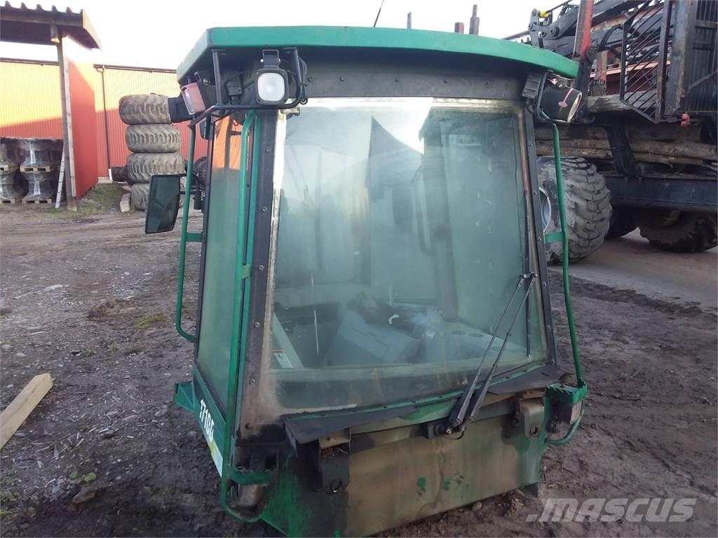 Timberjack 1710d Kabiny i wnętrze