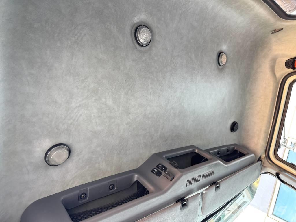 Mack GU713 Ciężarówki z wymienną zabudową