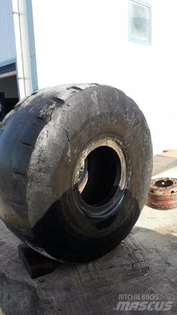 Goodyear 29,5R25 Opony, koła i felgi