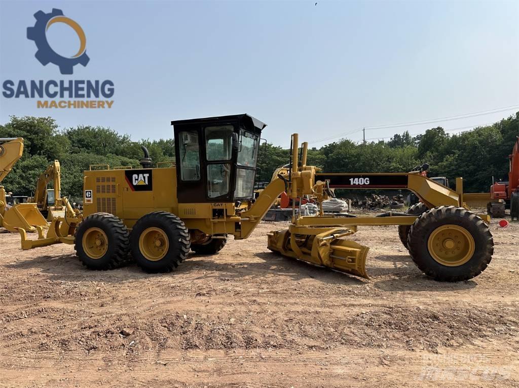 CAT 140 G Równiarki