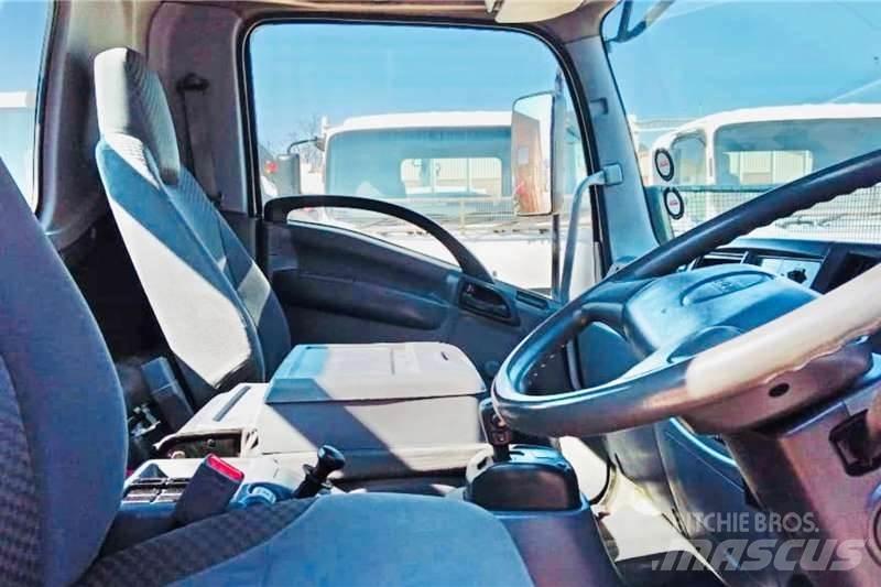 Isuzu FRR 600 AMT Inne