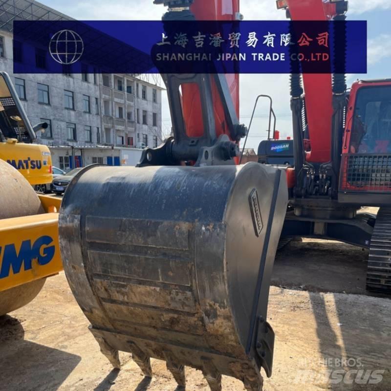 Doosan DX 225 Koparki gąsienicowe