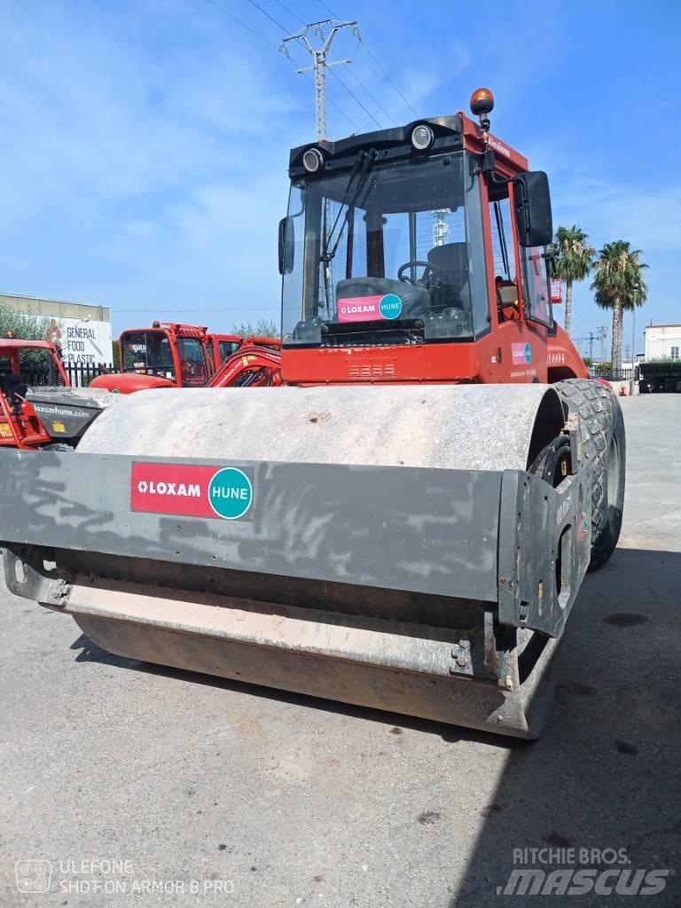 Bomag BW 211 D-4 Walce jednobębnowe