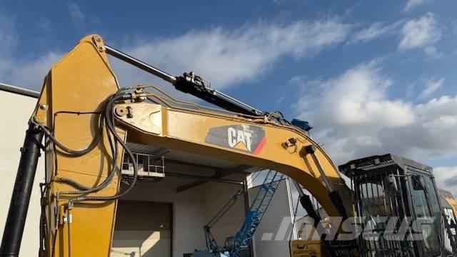 CAT 326 FLN Koparki gąsienicowe