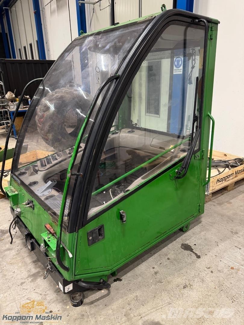 John Deere 1470D Kabiny i wnętrze