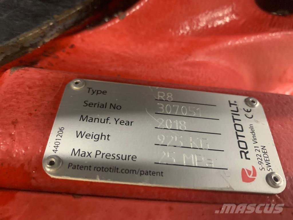 Rototilt R8 Szybkozłącza