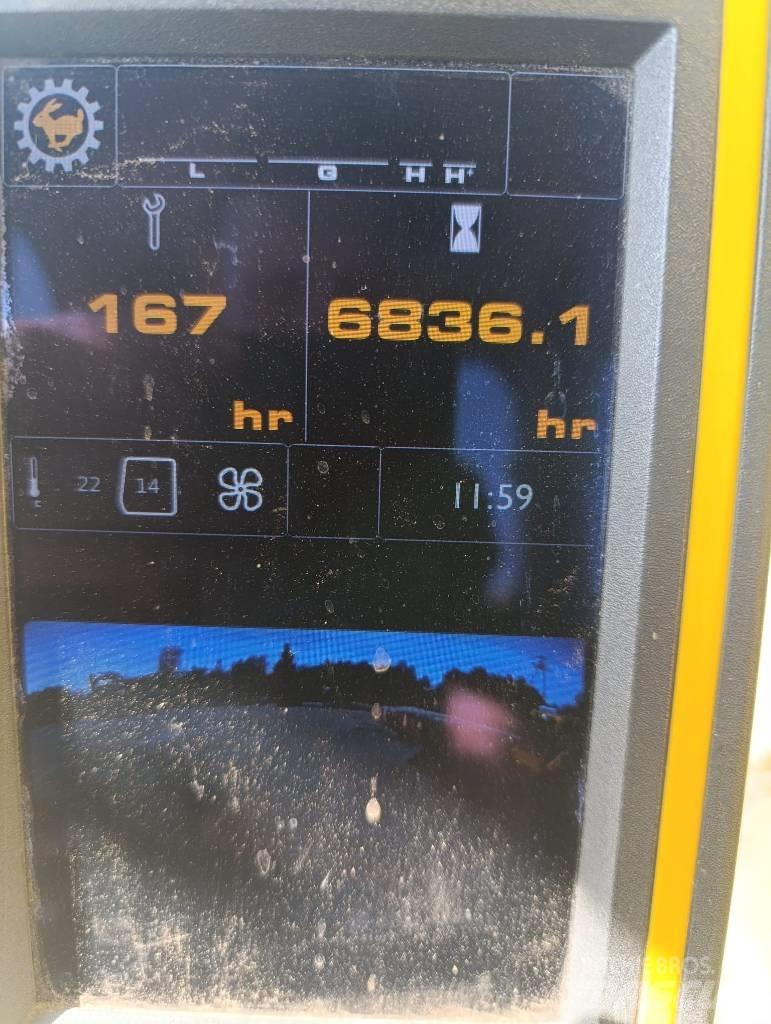 JCB JS 220 LC Koparki gąsienicowe