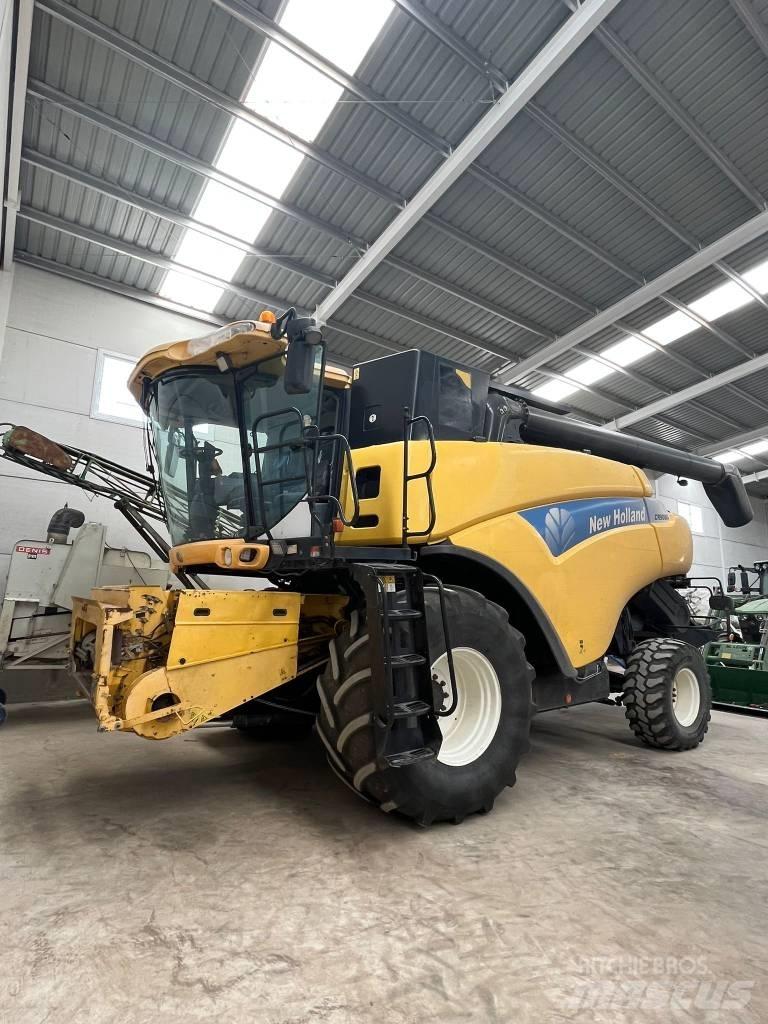 New Holland CR 9080 Kombajny zbożowe