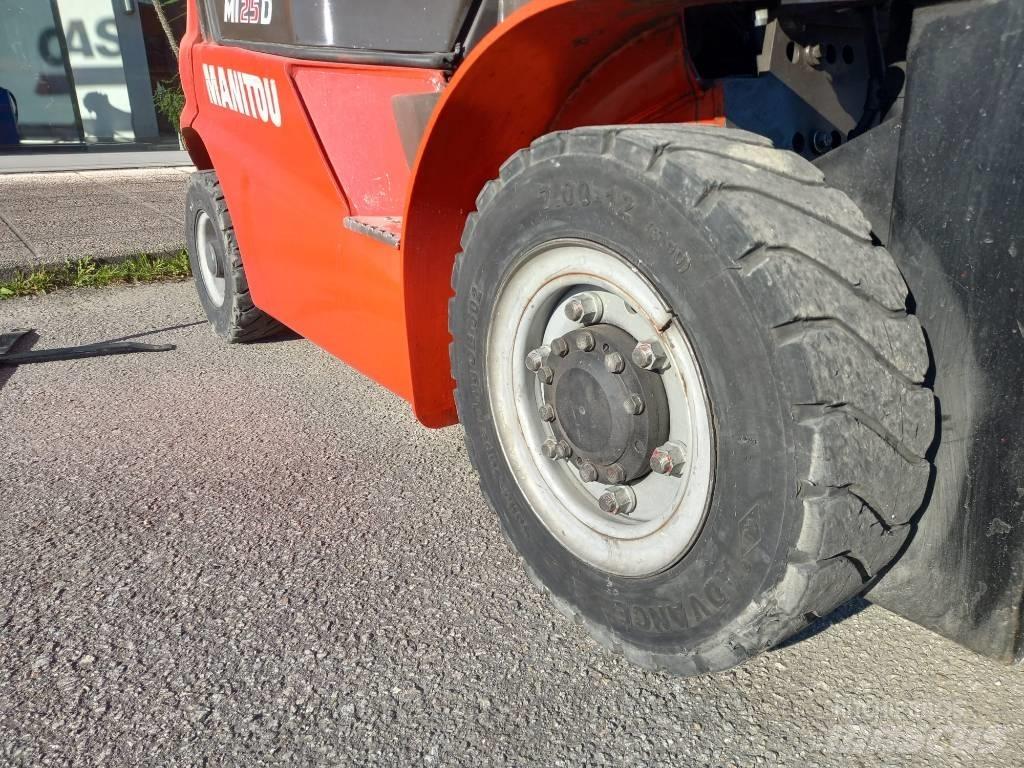 Manitou MI 25 Wózki Diesla
