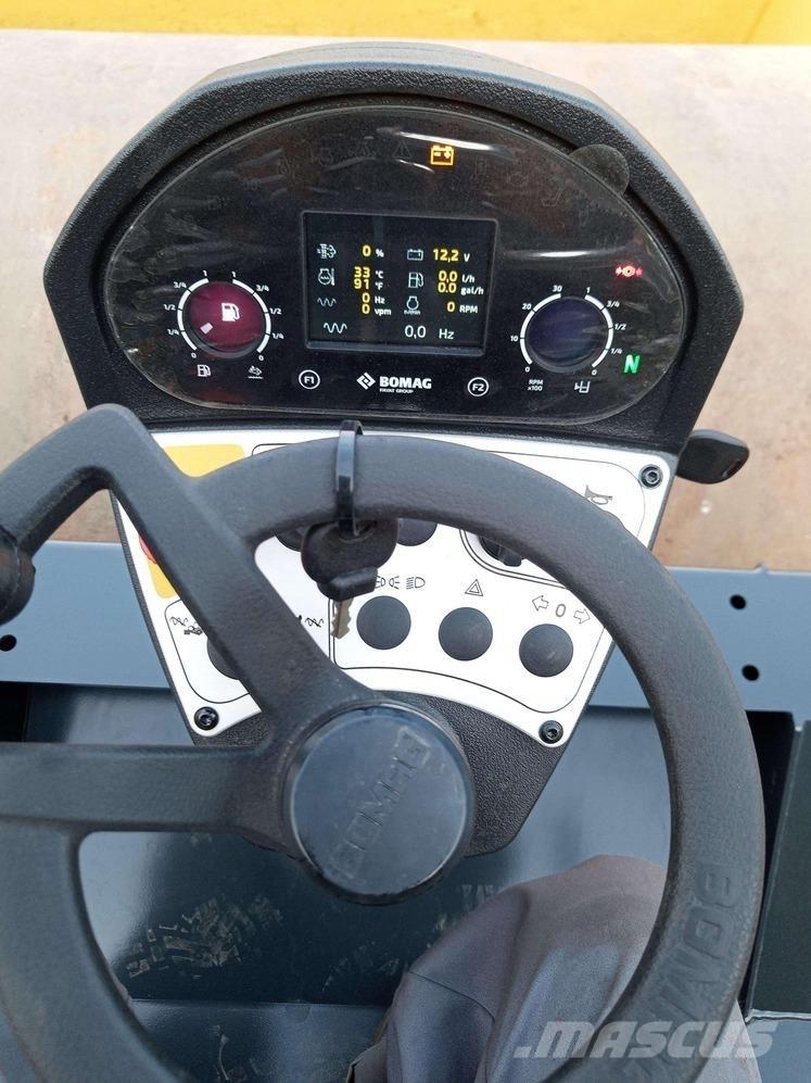 Bomag BW 218 D-5 SL Walce jednobębnowe