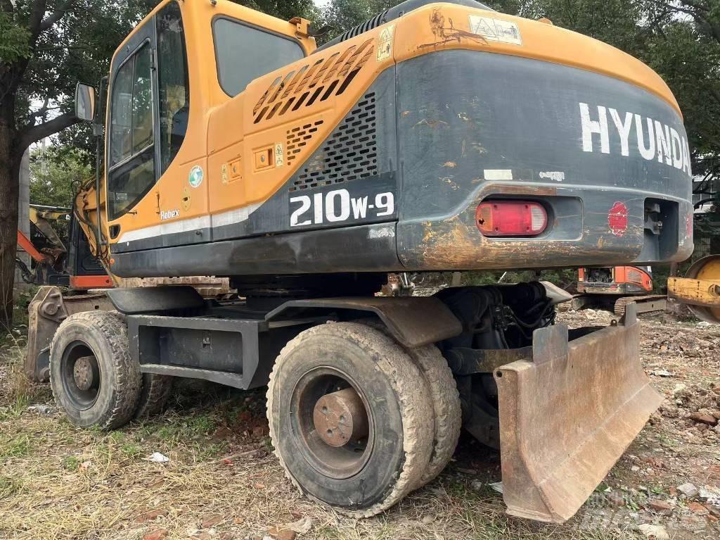 Hyundai R210W-9 Koparki kołowe