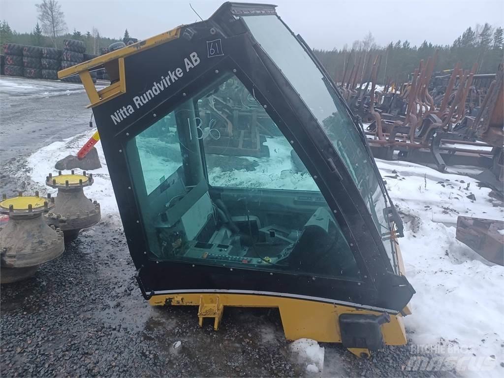 Eco Log 590d Kabiny i wnętrze