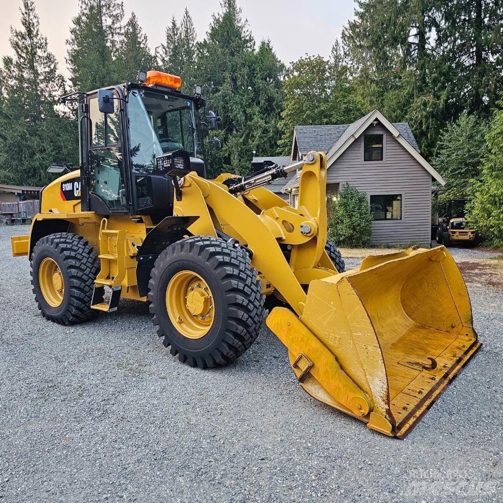 CAT 910M Ładowarki kołowe