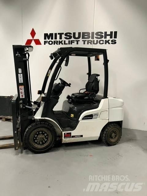 Mitsubishi FD25N3 Wózki Diesla