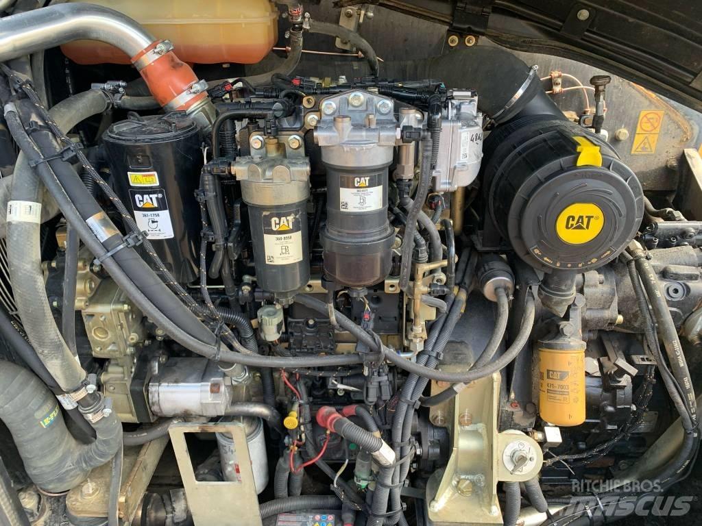 CAT TH 337C Ładowarki rolnicze