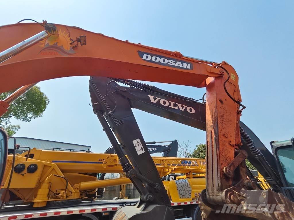 Doosan DX 300 LC Koparki gąsienicowe