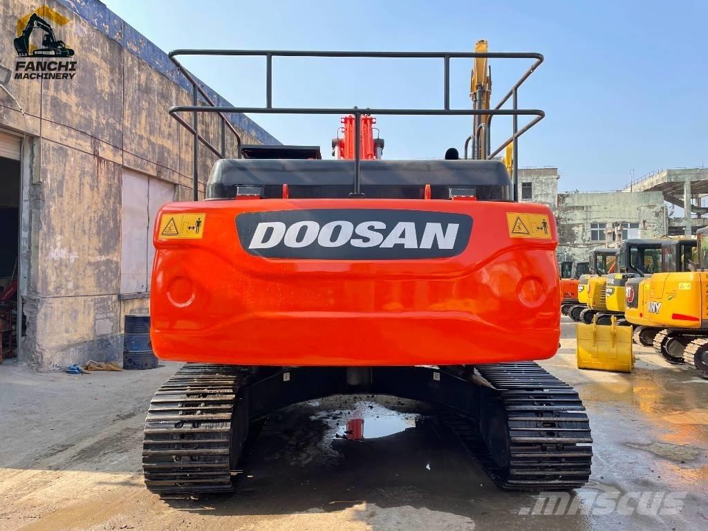 Doosan DX 300 LCA Koparki gąsienicowe