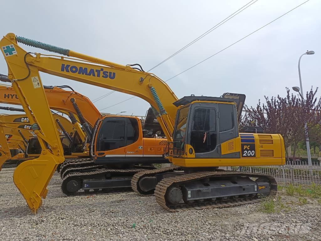 Komatsu PC 200 Koparki gąsienicowe