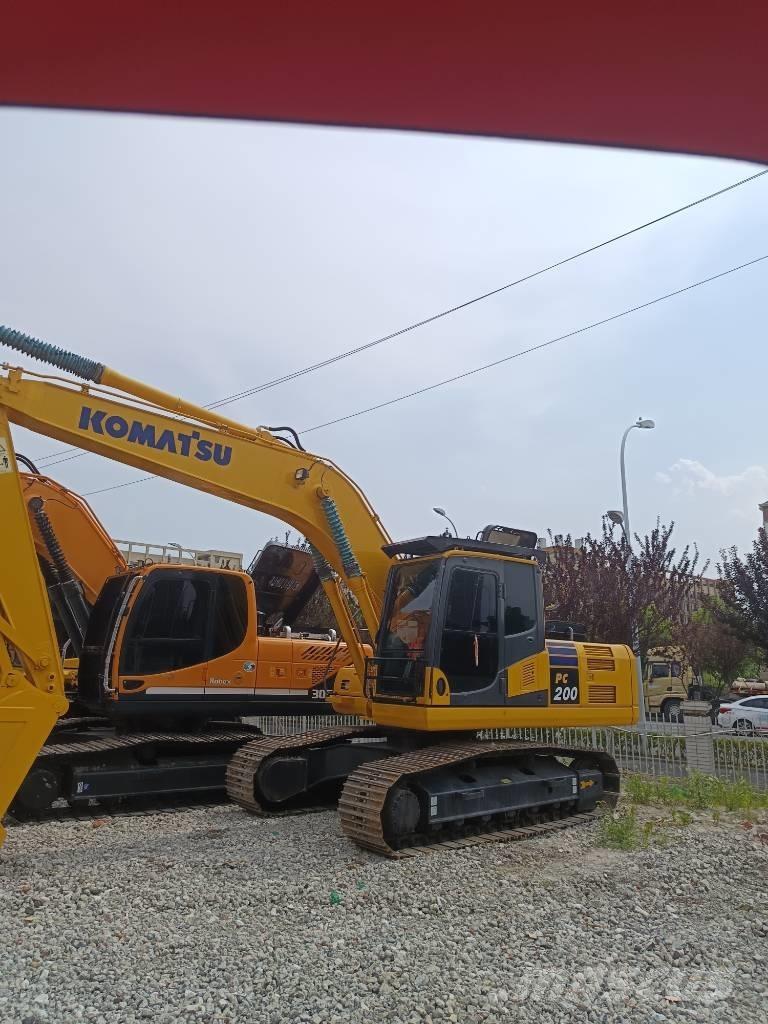 Komatsu PC 200 Koparki gąsienicowe