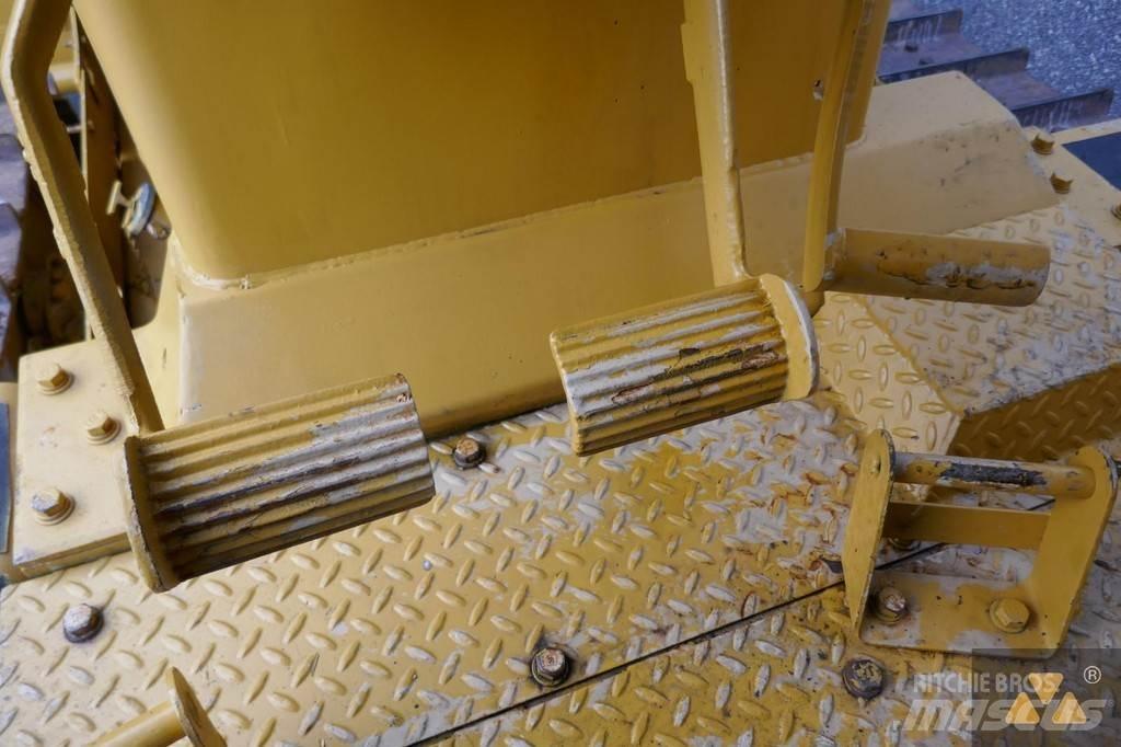 CAT D7G Ex-army Spycharki gąsienicowe