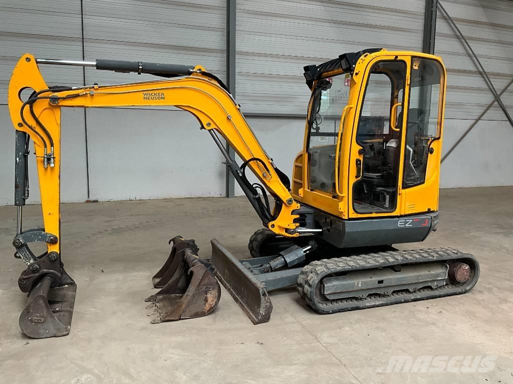 Neuson EZ 38 Minikoparki