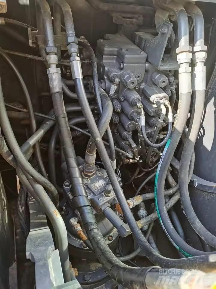 Sumitomo SH 130-6 Koparki gąsienicowe