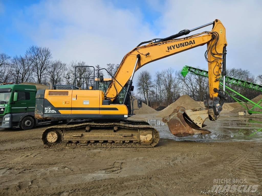 Hyundai HX 220 L Koparki gąsienicowe