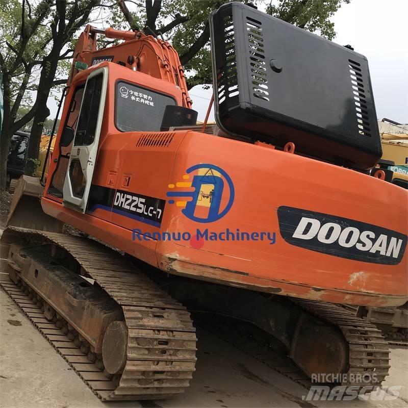 Doosan DH225LC-7 Koparki gąsienicowe