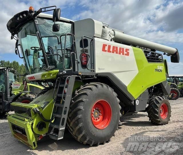 CLAAS TRION 530 Kombajny zbożowe