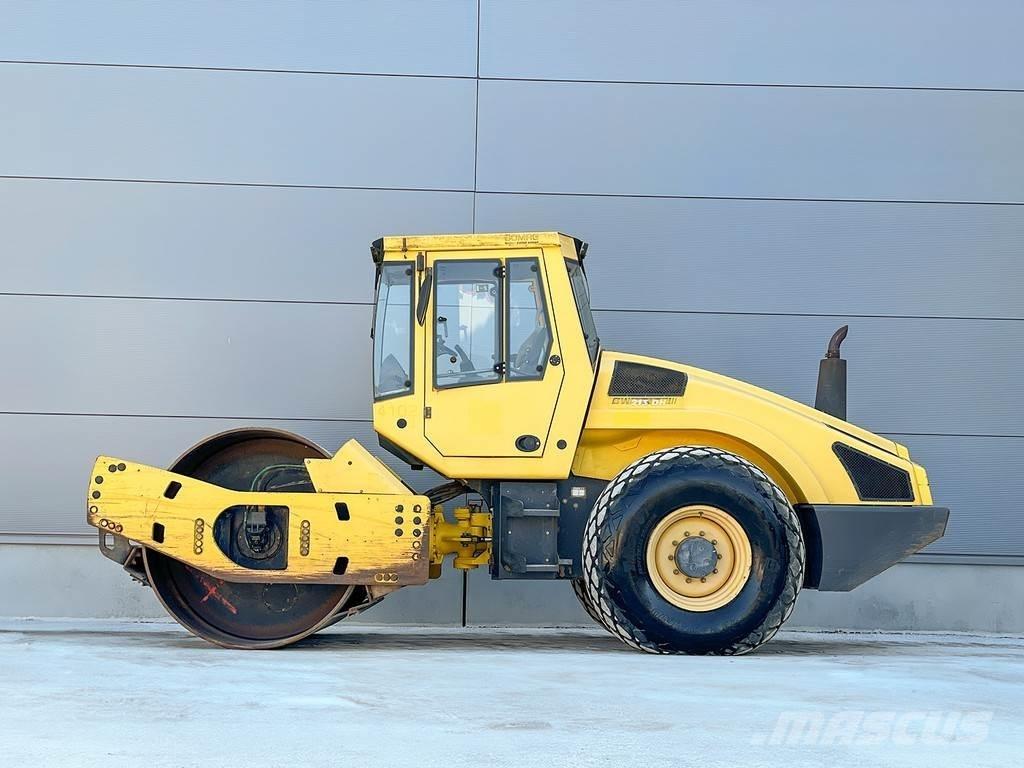 Bomag BW 213 DH-4 Walce jednobębnowe