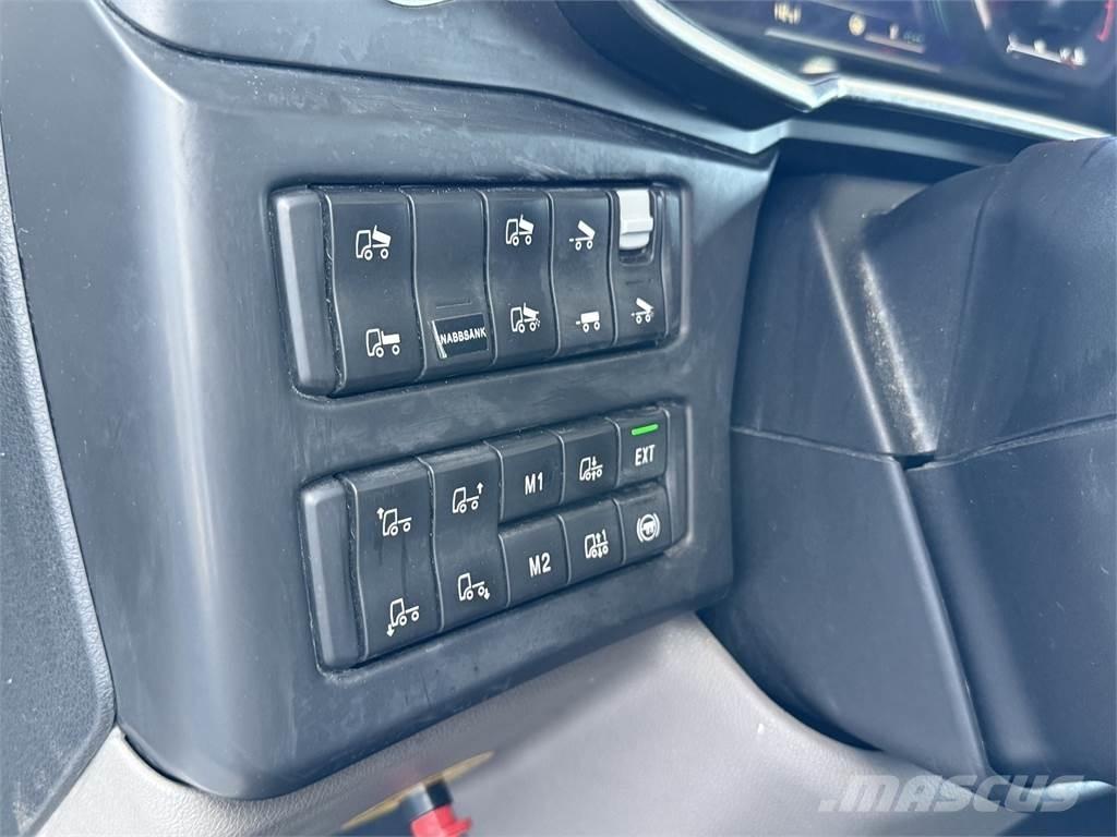 Scania R650 8x4 Pojazdy pod zabudowę