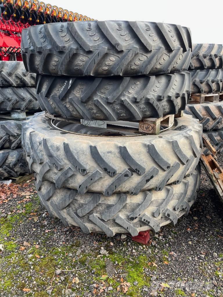 Mitas SET OF WHEELS Opony, koła i felgi