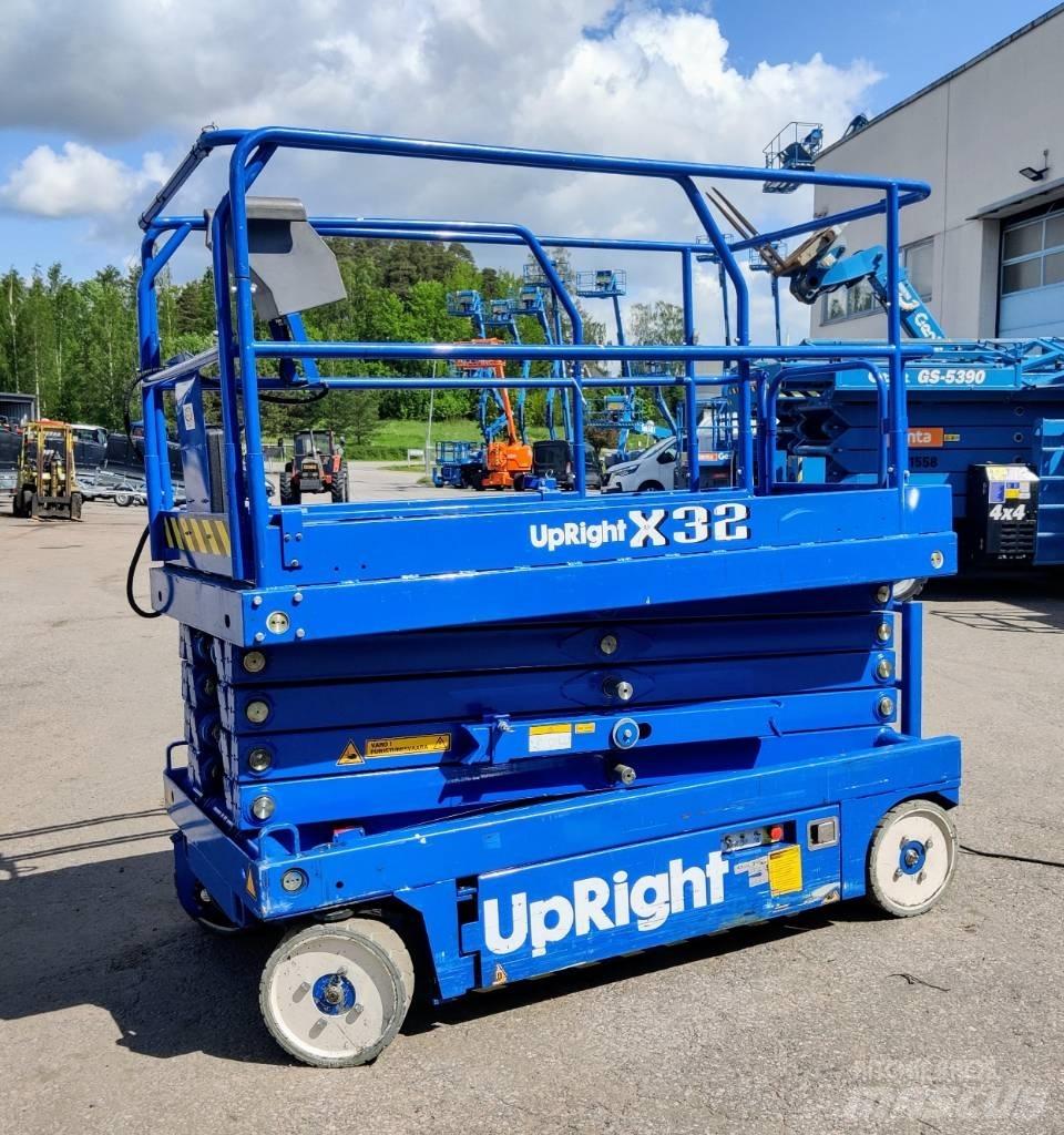 UpRight X32N Podnośniki nożycowe