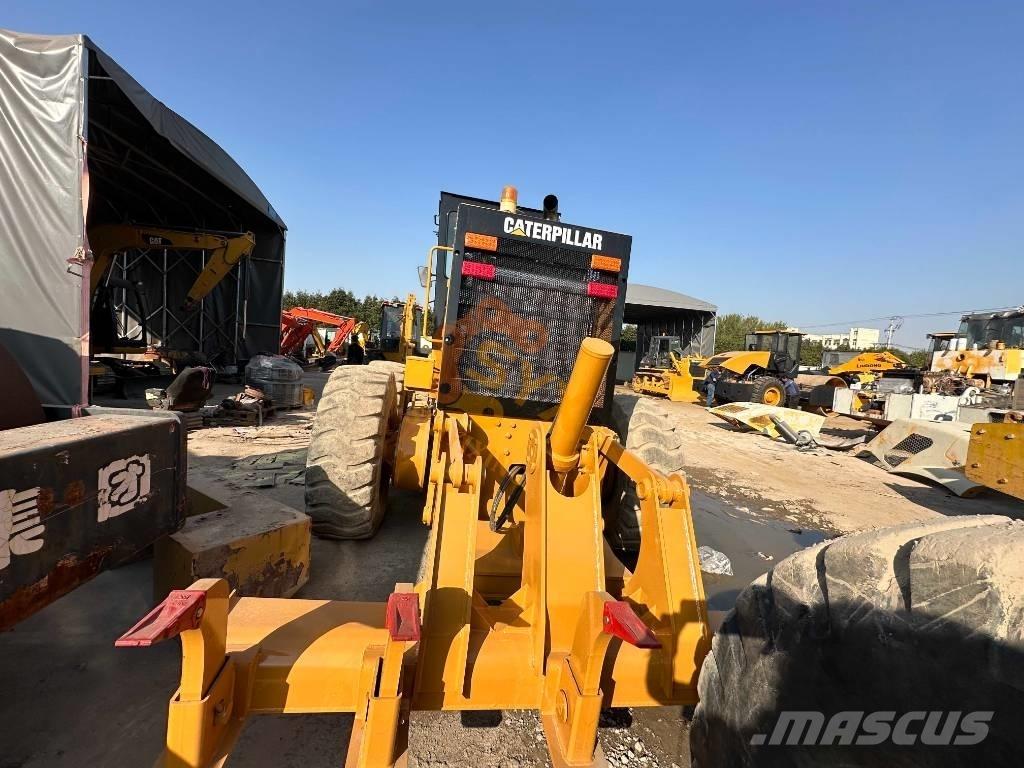 CAT 160K Równiarki