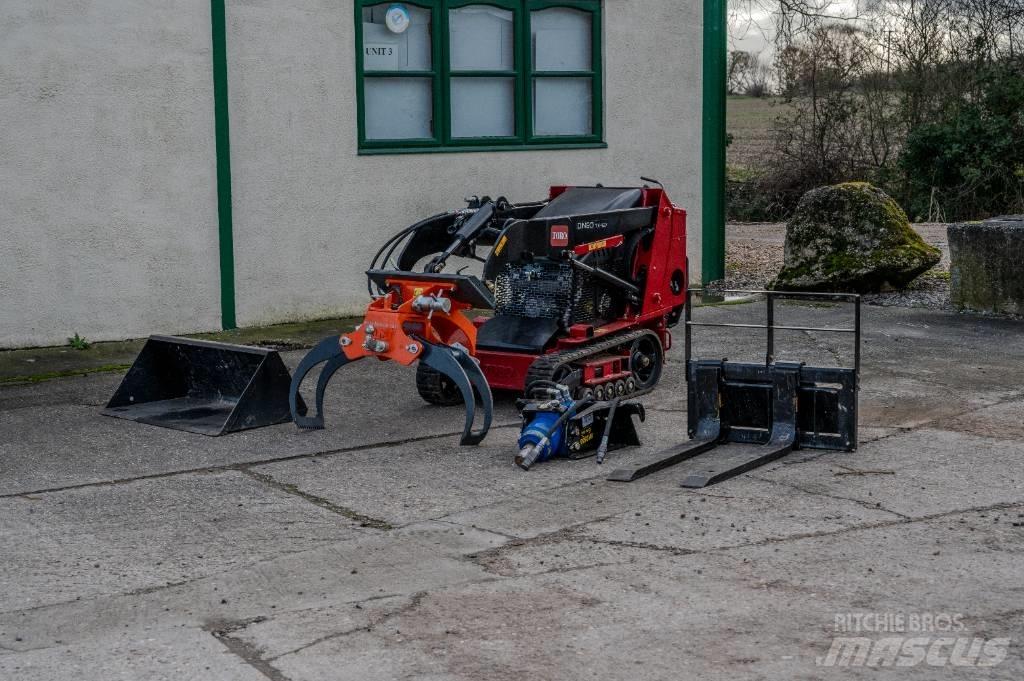 Toro TX427 Miniładowarki