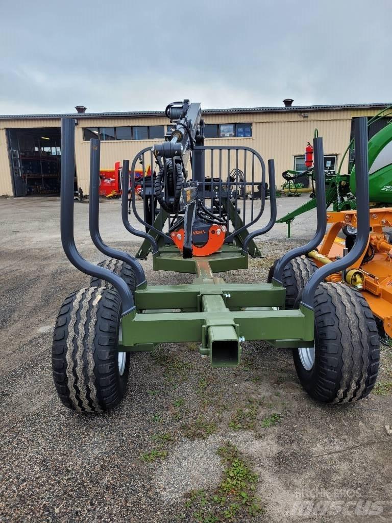 Farma T9F Przyczepy leśne