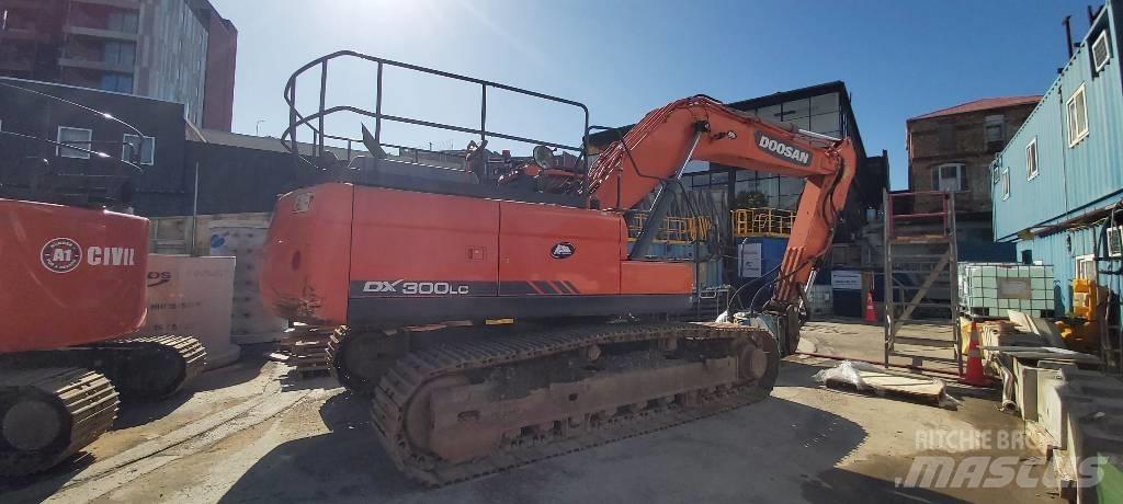 Doosan DX 300 LC Koparki gąsienicowe