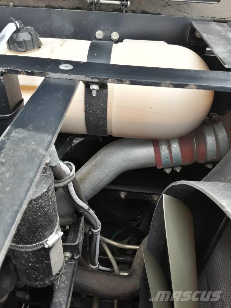 New Holland CX 8060 Kombajny zbożowe