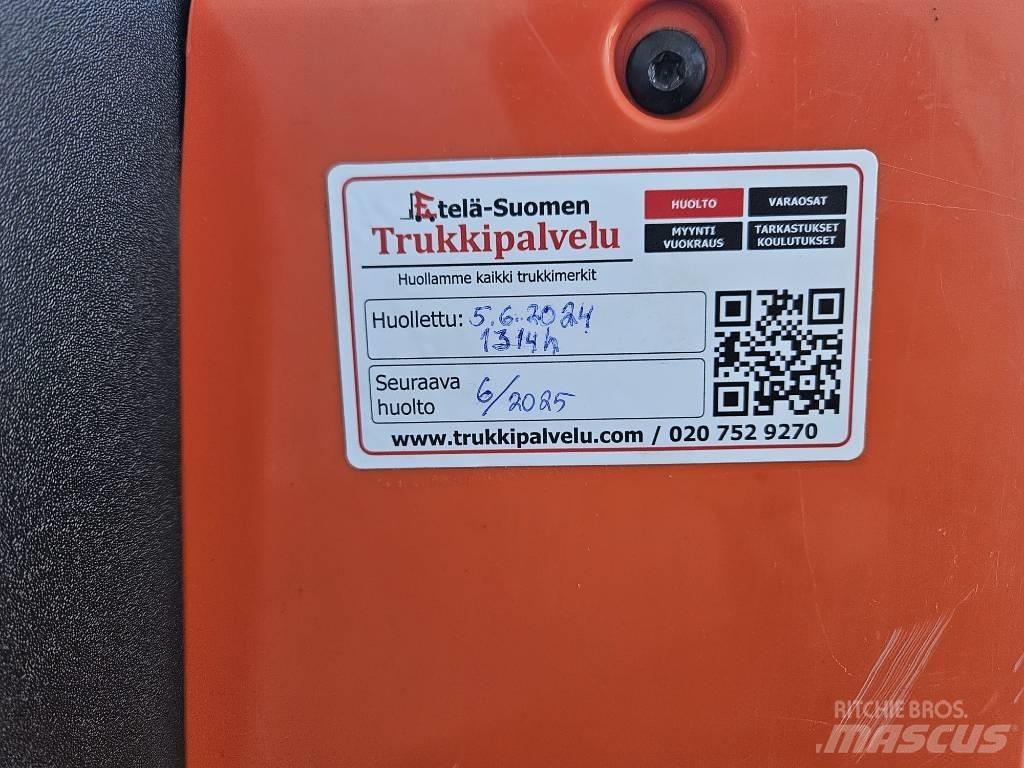Toyota LWE 200 Wózki widłowe unoszące z platformą dla operatora