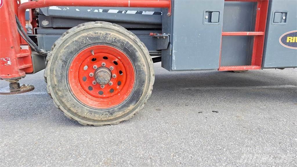 SkyJack 8841RT Podnośniki nożycowe