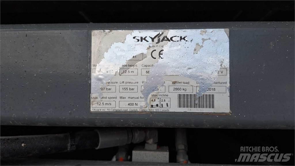 SkyJack 8841RT Podnośniki nożycowe