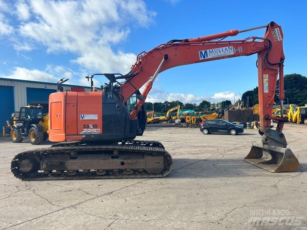 Hitachi ZX225 USLC-6 Koparki gąsienicowe