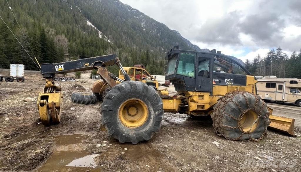 CAT 545 C Skidery