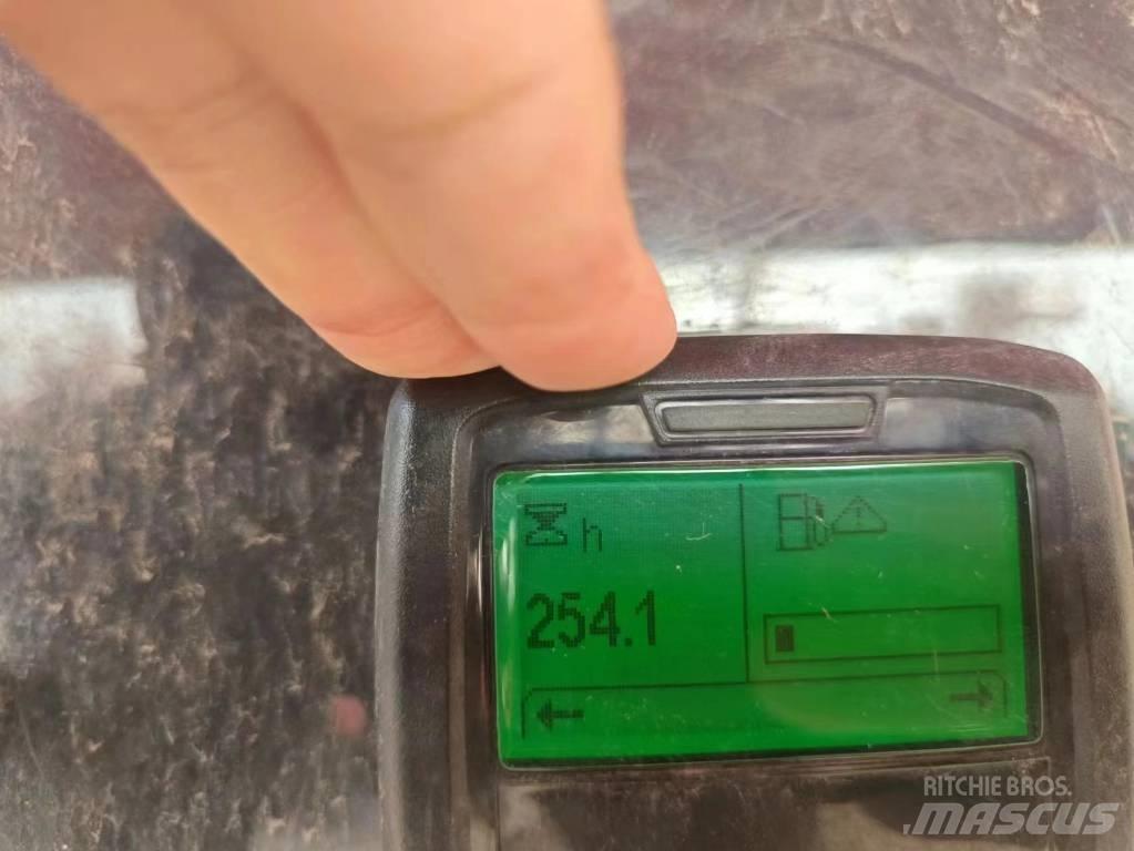 JLG 660 SJ Podnośniki teleskopowe