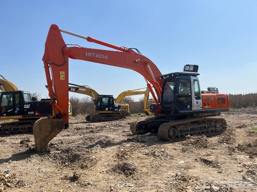 Hitachi ZX 240 Koparki gąsienicowe